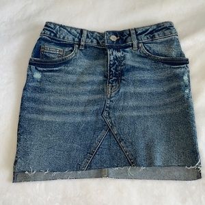 H&M denim skirt !!